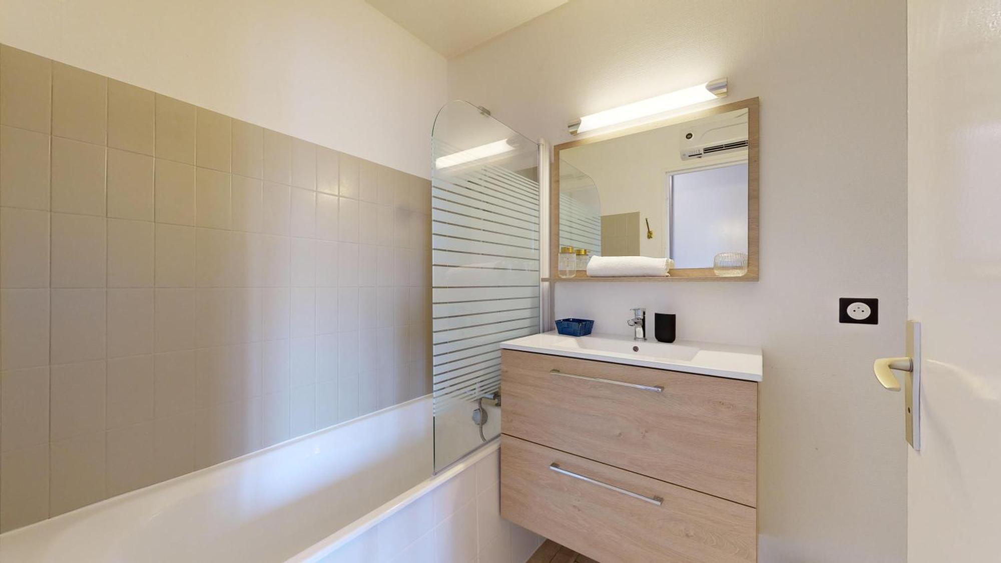 Expat Renting - L'Orient Express - Parking - Wifi Apartment Toulouse Luaran gambar
